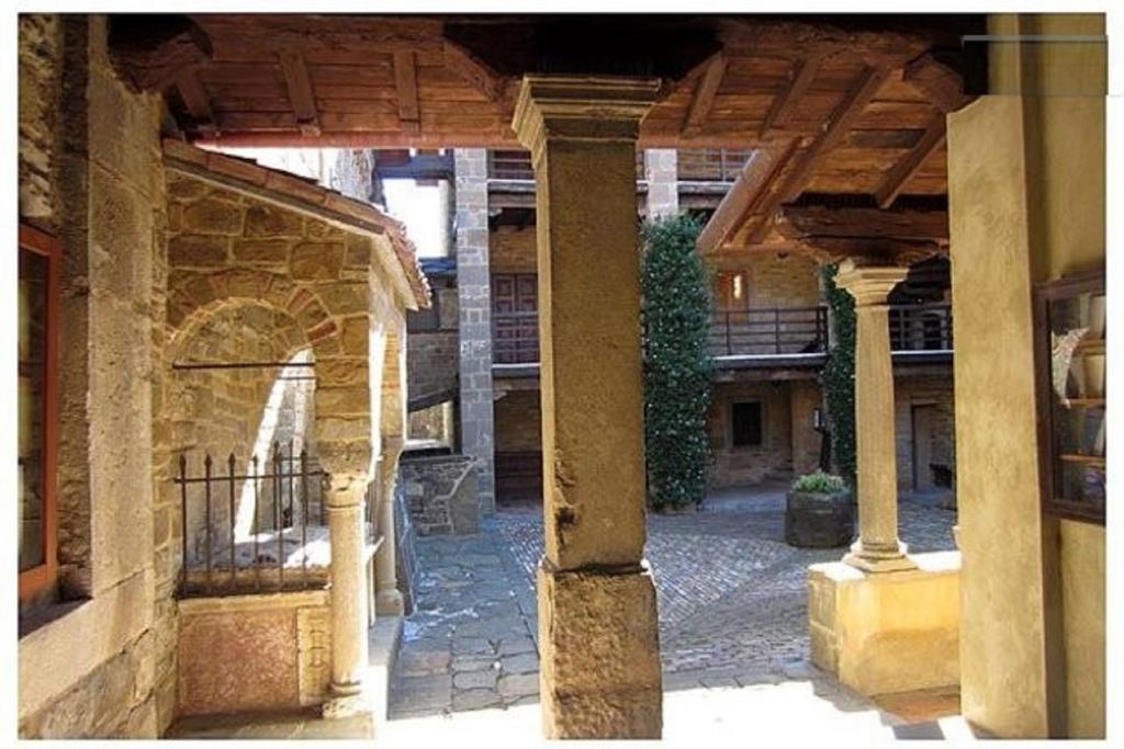 Historical House Medieval Abbey - Al Chiostro Sotto il Monte الغرفة الصورة