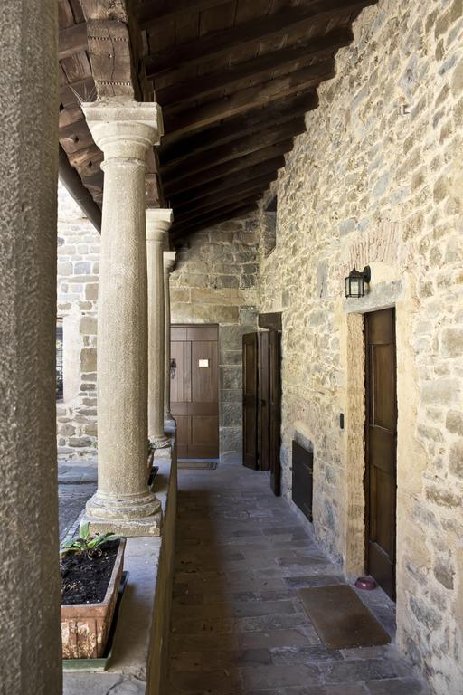 Historical House Medieval Abbey - Al Chiostro Sotto il Monte الغرفة الصورة